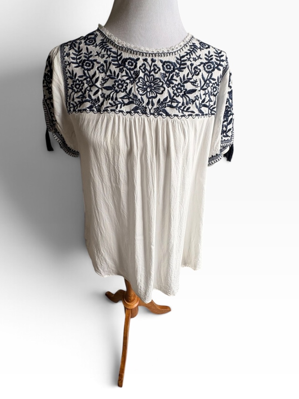 Savanna Jane Ivory Top with Navy Floral Embroidery